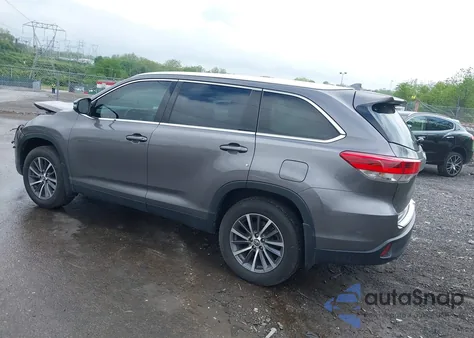 2019 Toyota Highlander Xle из США, поврежденный, VIN 5TDJZRFH1KS735839